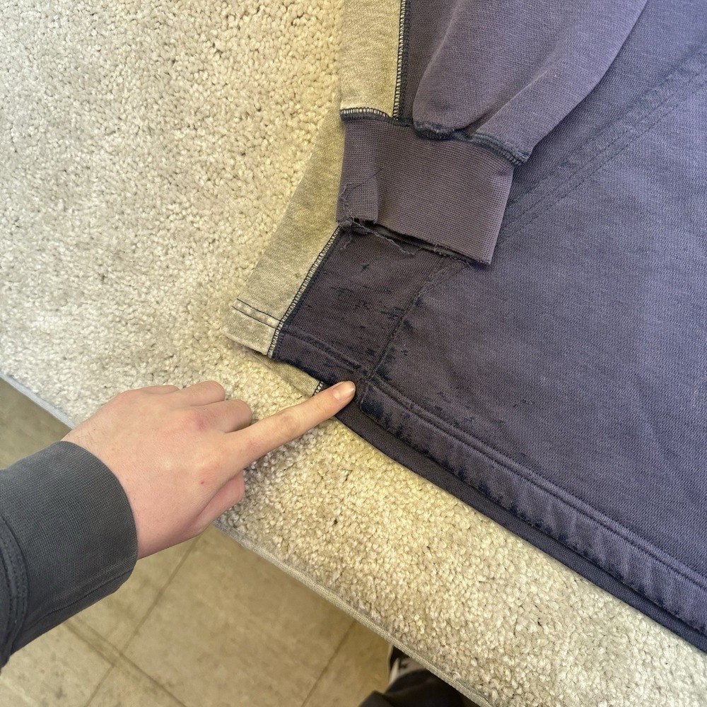 New England Patriots Pullover Hoodie Size Large Vintage Logo NFL - Picture 6 of 9